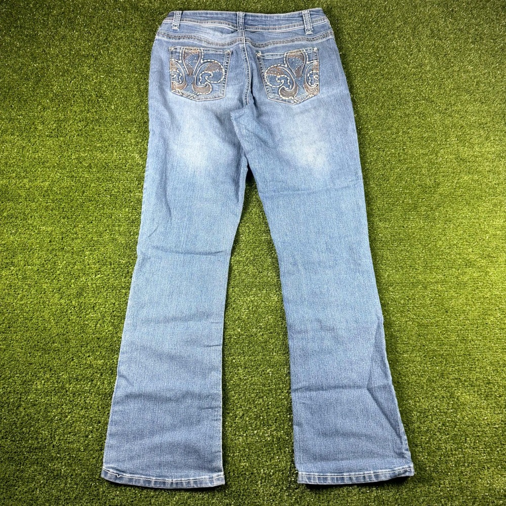 Revolt Womens Bootcut Jeans Medium Wash Fleur De Lis Embroidered Size 6 17J978